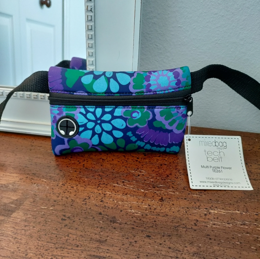 MIXED BAG DESIGNS tech belt bag